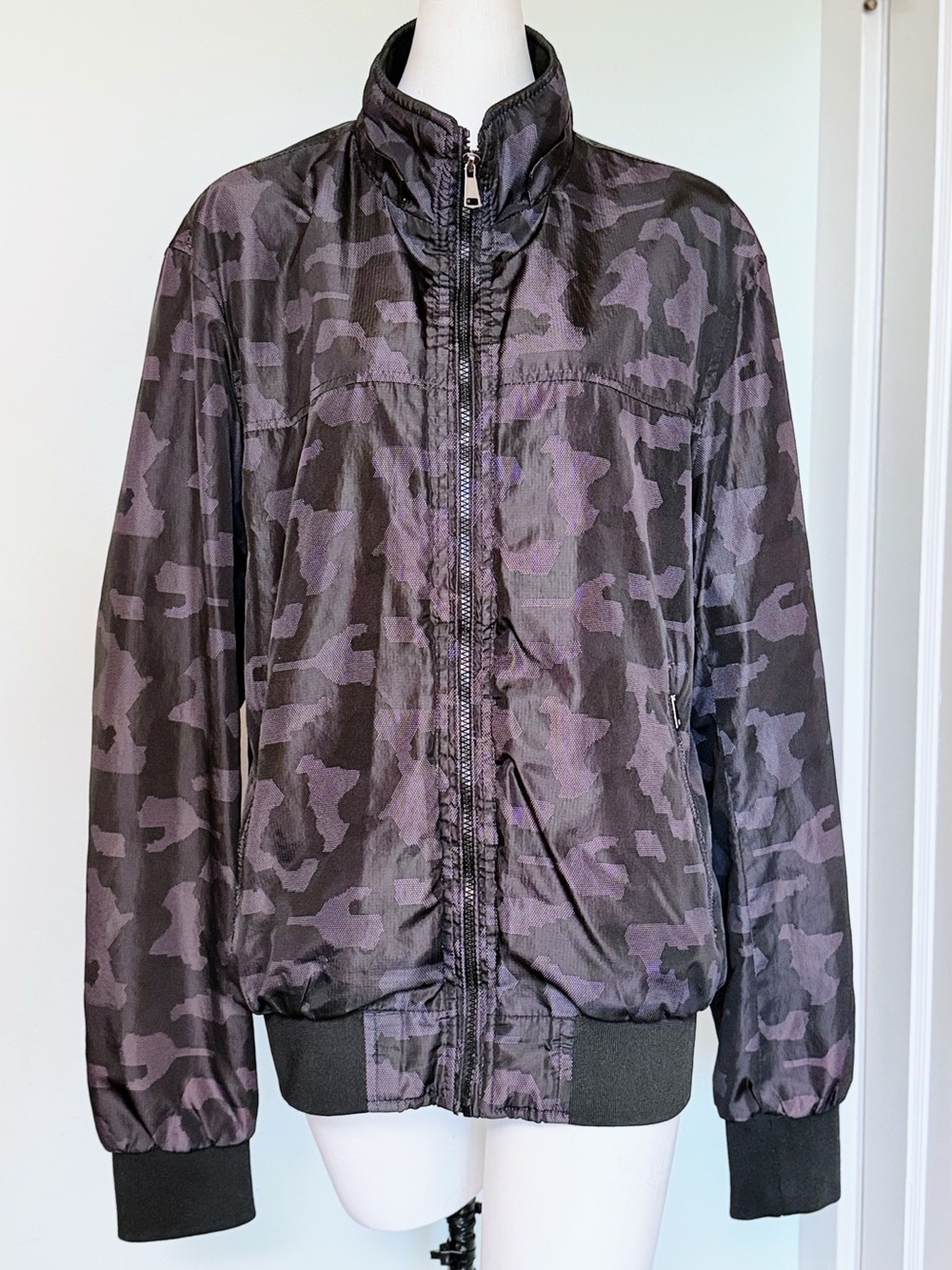 Blue Star Women’s XXXL Camo Lined Bomber Jacket Black Purple